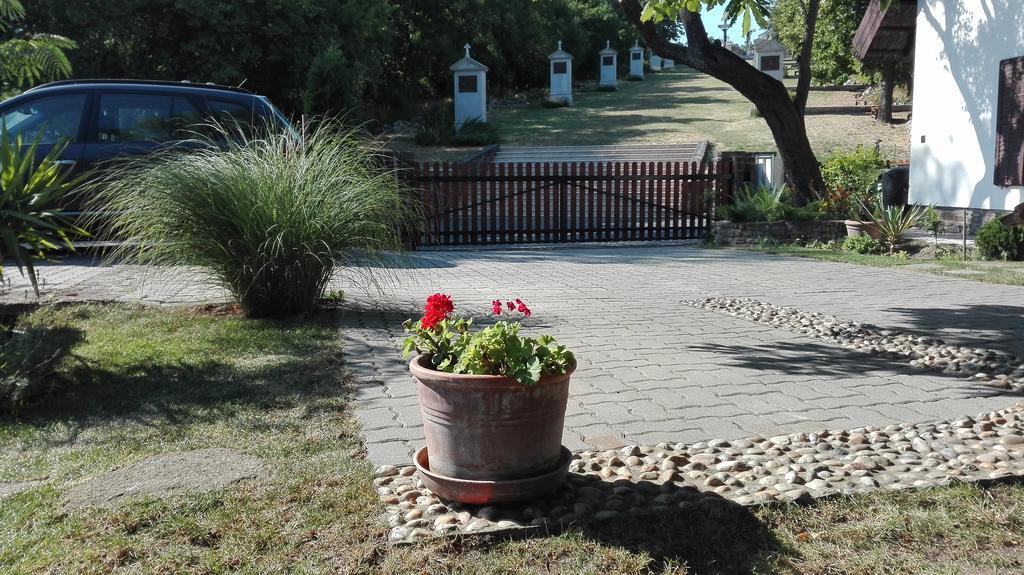 Echo Apartman Tihany Esterno foto