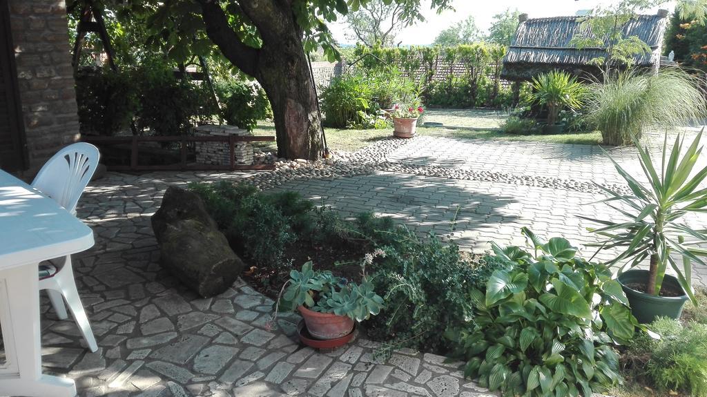 Echo Apartman Tihany Esterno foto